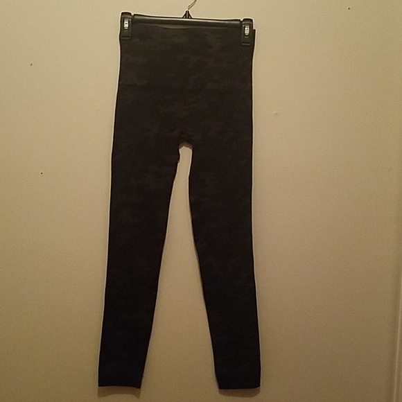 SPANX Pants - SPANX Women's Leggings